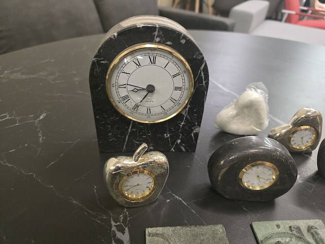 Brocante: emailles en klokjes - afbeelding 3 van  4