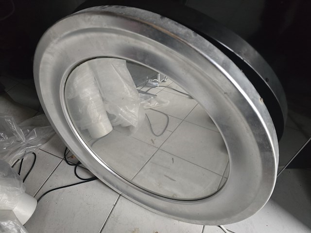 Brocante: spiegel rond diameter 70cm - afbeelding 1 van  3