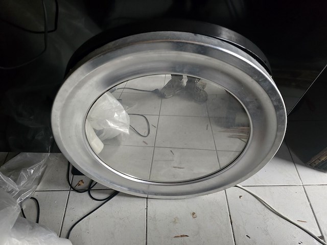 Brocante: spiegel rond diameter 70cm - afbeelding 1 van  3