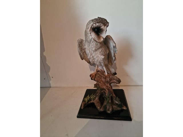 Brocante: uil op tak in hars - afbeelding 2 van  4