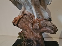 Brocante: uil op tak in hars - afbeelding 4 van  4