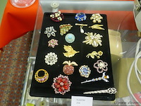 Broches - afbeelding 1 van  1