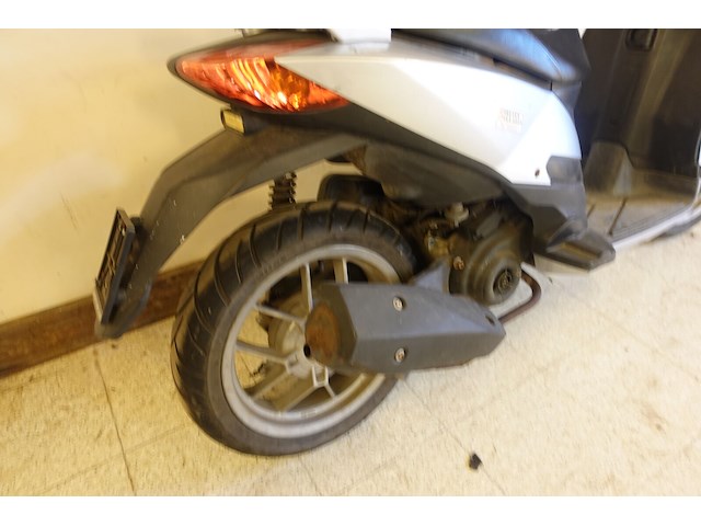 Brommer aprilia - afbeelding 13 van  21