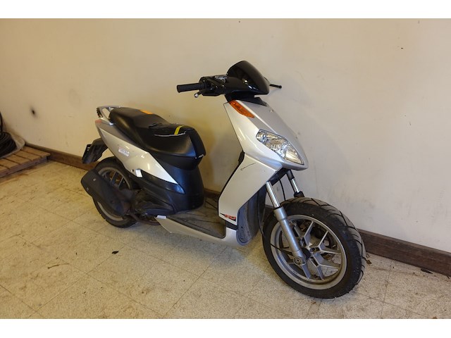 Brommer aprilia - afbeelding 14 van  21
