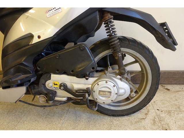 Brommer aprilia - afbeelding 17 van  21