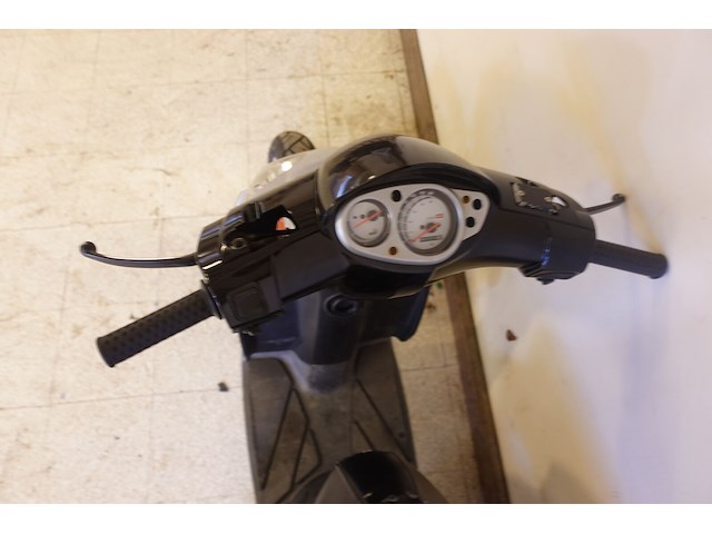 Brommer aprilia - afbeelding 21 van  21