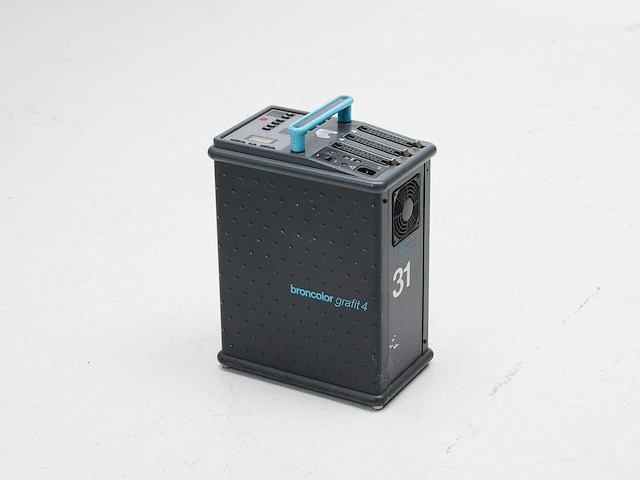 Broncolor grafit 4 generator - afbeelding 1 van  3