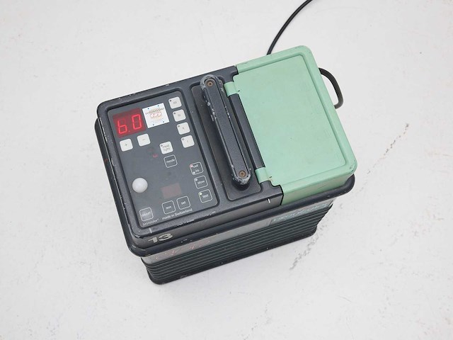 Broncolor pulso8 generator - afbeelding 1 van  2