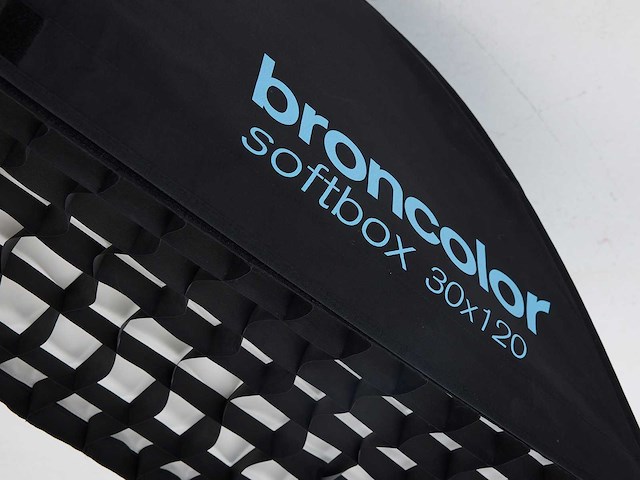 Broncolor softbox 30x120 incl grid-01 - afbeelding 4 van  5