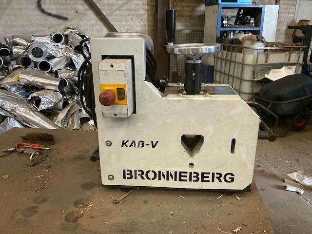 Bronneberg kab-v metaalverwerking - kabelstripper - afbeelding 1 van  5