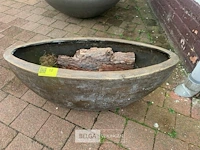 Bronze ovaalvormige pot