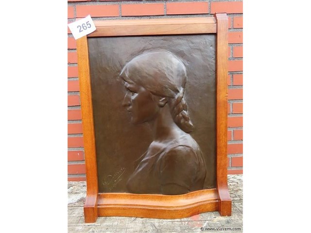 Bronzen basreliëf meisje - afbeelding 1 van  7