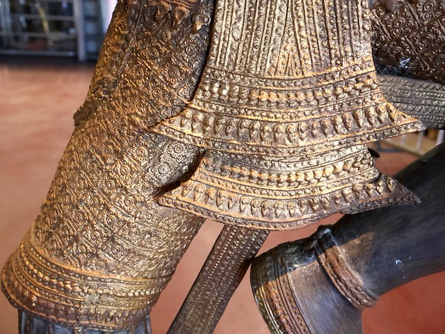 Bronzen beeld vishnu - afbeelding 6 van  16