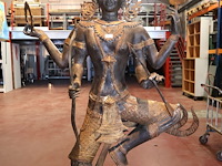 Bronzen beeld vishnu - afbeelding 10 van  16