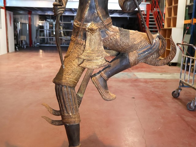 Bronzen beeld vishnu - afbeelding 11 van  16