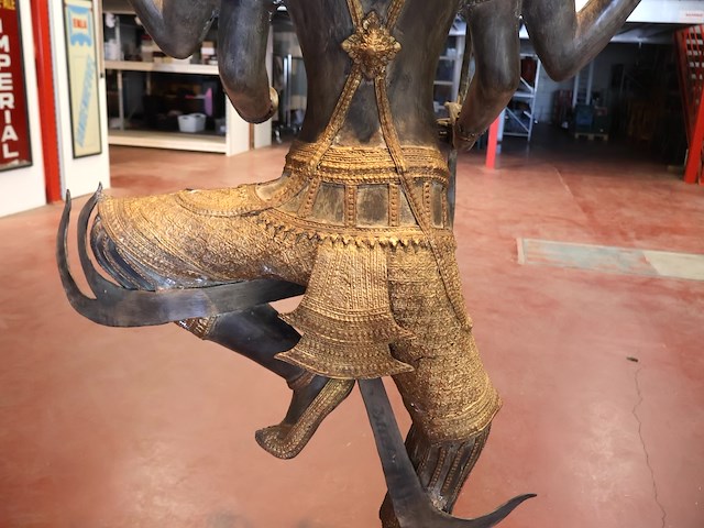 Bronzen beeld vishnu - afbeelding 15 van  16