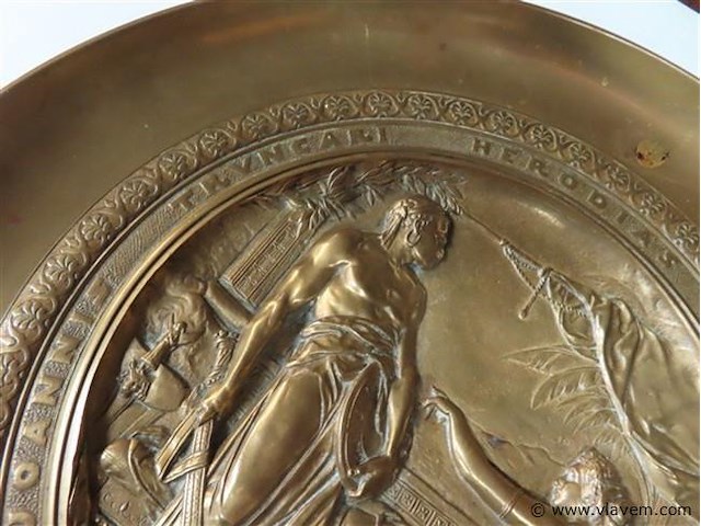 Bronzen e.picault schaal - afbeelding 4 van  8