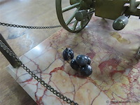 Bronzen kanon op marmeren basis, 32x17cm, h 15cm - afbeelding 4 van  8