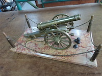 Bronzen kanon op marmeren basis, 32x17cm, h 15cm - afbeelding 6 van  8