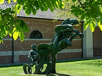 Bronzen monumentale compositie met mensfiguur en... - afbeelding 11 van  16