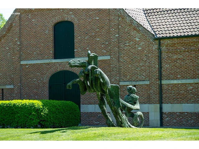 Bronzen monumentale compositie met mensfiguur en... - afbeelding 13 van  16