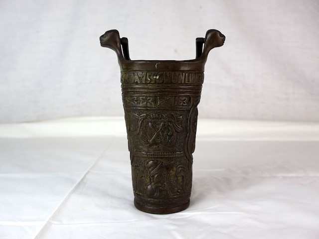 Bronzen wijwateremmer - afbeelding 1 van  7