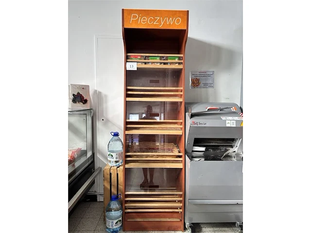 Brooddisplay pieczywo - afbeelding 1 van  3