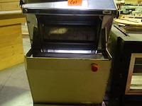 Broodsnijmachine renove - afbeelding 1 van  4