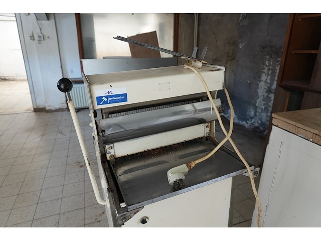 Broodsnijmachine - afbeelding 2 van  6