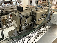 Brother bas500 knoopsgatenautomaat - afbeelding 4 van  5