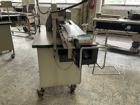 Brother bas500 knoopsgatenautomaat - afbeelding 8 van  10