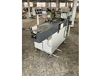 Brother bas500 knoopsgatenautomaat - afbeelding 4 van  5