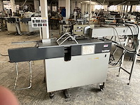 Brother bas500 knoopsgatenautomaat - afbeelding 1 van  10