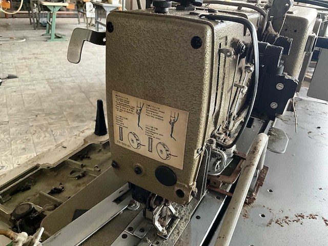 Brother bas500 knoopsgatenautomaat - afbeelding 8 van  10