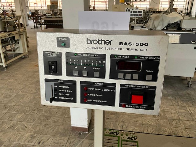 Brother bas500 knoopsgatenautomaat - afbeelding 11 van  13