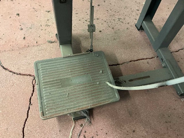 Brother db2-b715-503 naaimachine met naaldtransport - afbeelding 7 van  8