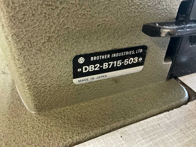 Brother db2-b715-503 naaimachine met naaldtransport - afbeelding 8 van  8