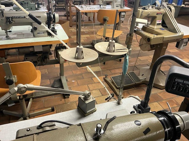 Brother db2-b790-503 naaimachine met naaldtransport - afbeelding 2 van  4