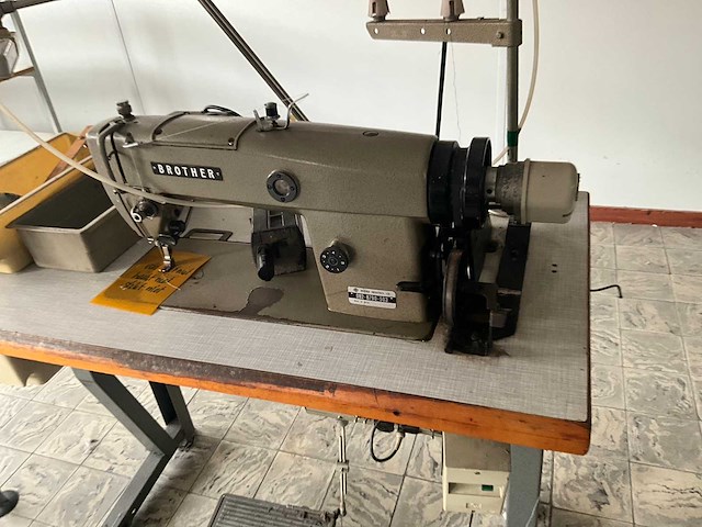 Brother db2 b790 503 naaldtransport naaimachine - afbeelding 1 van  3