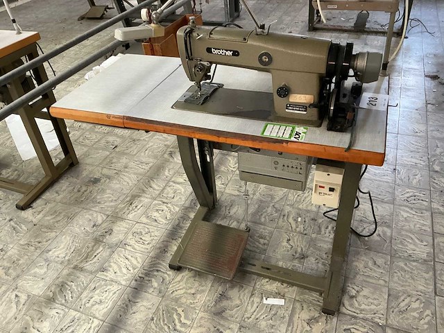 Brother db2 b790 503 naaldtransport naaimachine - afbeelding 3 van  3