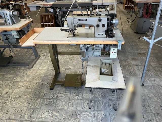 Brother db2-b792-503 boven- + ondertransport naaimachine - afbeelding 5 van  5