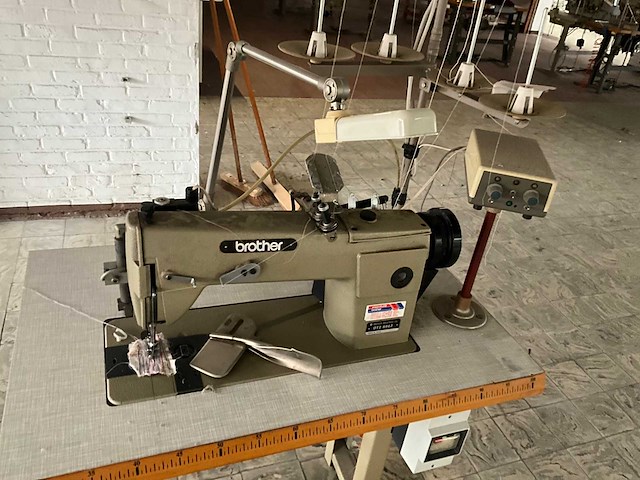 Brother dt2 b962 snelnaaier - afbeelding 3 van  8