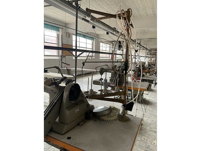 Brother dt6 b925 armafwaards=kapnaad machine - afbeelding 6 van  11