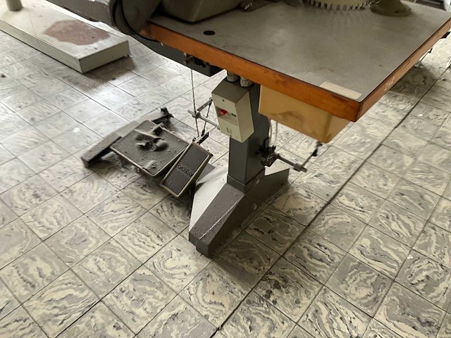 Brother dt6 b925 armafwaards=kapnaad machine - afbeelding 8 van  11