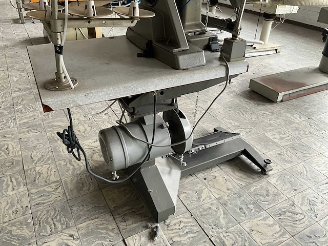 Brother dt6 b925 armafwaards=kapnaad machine - afbeelding 6 van  9