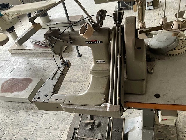 Brother dt6 b925 armafwaards=kapnaad machine - afbeelding 5 van  11