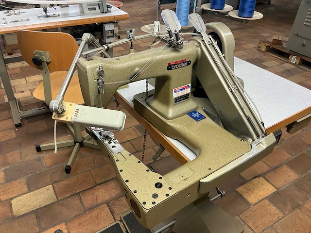 Brother dt6-b925 kettingsteek naaimachine - afbeelding 4 van  8
