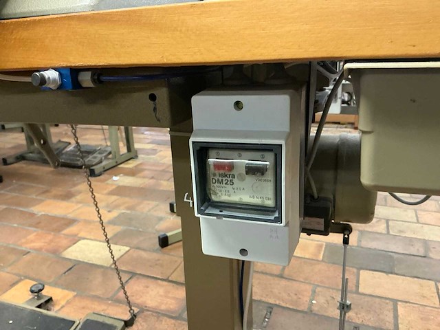 Brother dt6-b925 kettingsteek naaimachine - afbeelding 8 van  8
