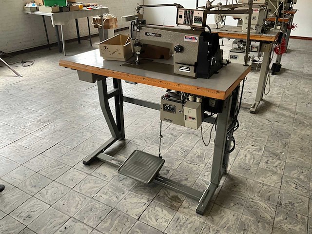 Brother exedra db2 b737 903 snelnaaier - afbeelding 1 van  9