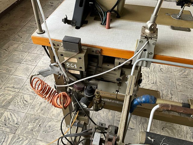 Brother exedra db2 b737 913 snelnaaier met langstukstapelaar beisler - afbeelding 2 van  3